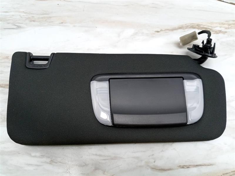 2020 SUBARU LEGACY Right Sun Visor - 17925 — photo 1
