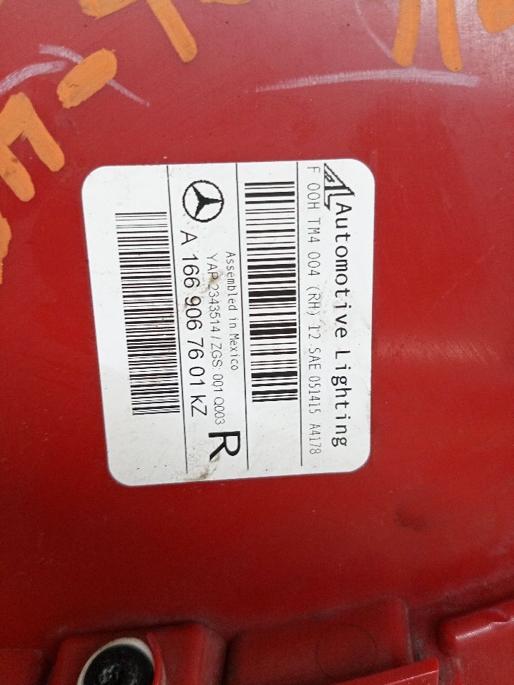2015 MERCEDES-BENZ GL-CLASS Right TAIL LAMP - 180001 — photo 6