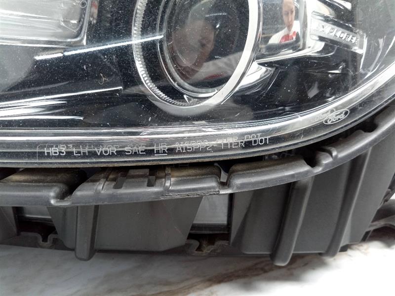 2011 FORD EXPLORER Left HEADLAMP ASSEMBLY - 18021 — photo 2