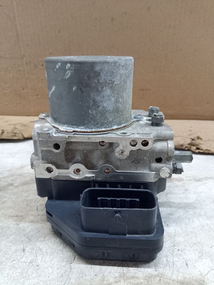 2012 LEXUS IS250 6cyl Gasoline 2.5 Anti-lock Brake Pts - 180283