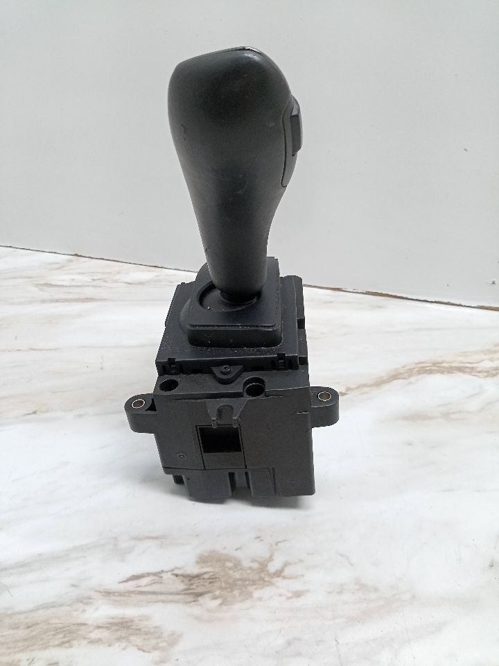 2012 BMW 750i 8cyl Gasoline Turbo 4.4 Trans Shift Assy - 18033 — photo 3
