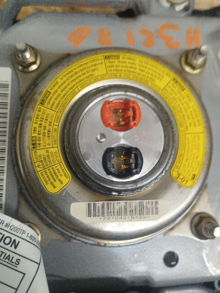 2005 TOYOTA PRIUS Left AIR BAG - 18090 — photo 1