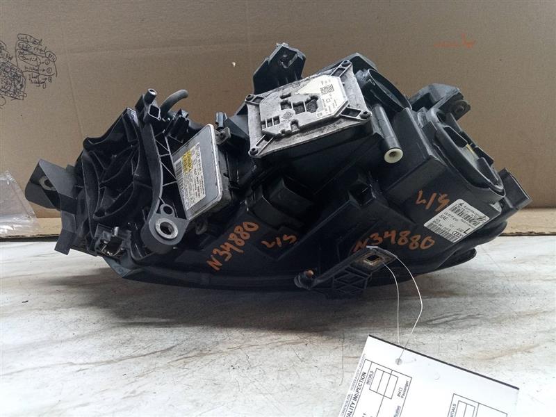 2009 AUDI A4 4cyl Gasoline Turbo 2.0 Left HEADLAMP ASSEMBLY - 181311 — photo 2