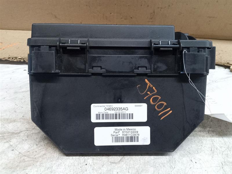 2011 VOLKSWAGEN ROUTAN 6 Cyl Gasoline 3.6 DI Fuse Box, Engine - 181594
