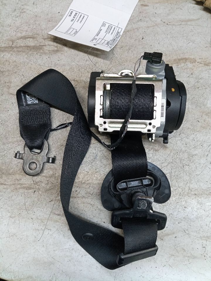 2015 BMW 550i GT 8cyl Gasoline Turbo 4.4 Seat Belt, Front - 183470