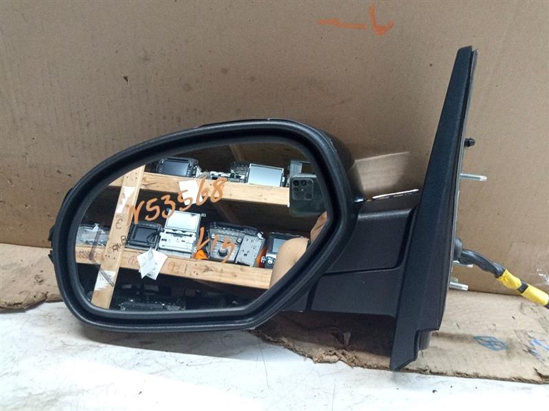 2011 GMC YUKON 8cyl 6.2 liter gasoline Left SIDE VIEW MIRROR - 185936