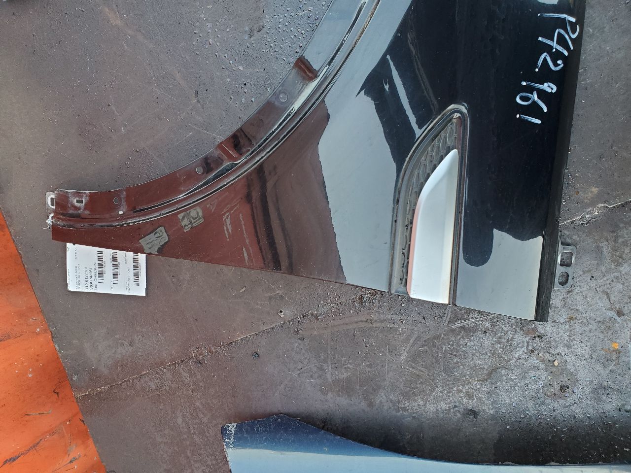 2015 LAND ROVER DISCOVERY SPORT 4cyl Gasoline Turbo 2.0 Left FENDER - 186081 — photo 2