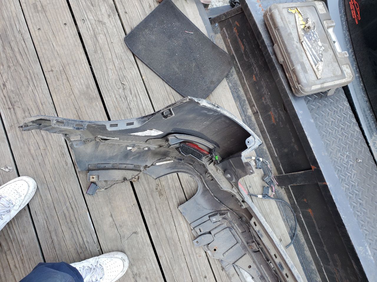 2015 LAND ROVER DISCOVERY SPORT 4cyl Gasoline Turbo 2.0 BUMPER ASSY, REAR - 186099 — photo 3