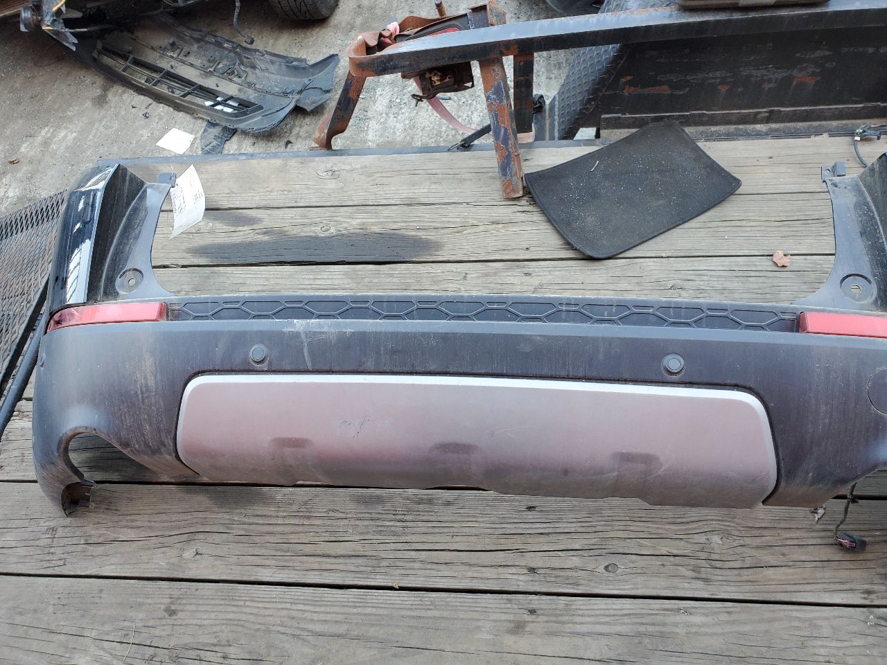2015 LAND ROVER DISCOVERY SPORT 4cyl Gasoline Turbo 2.0 BUMPER ASSY, REAR - 186099 — photo 5