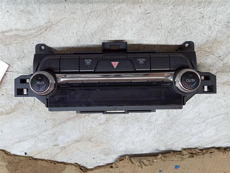 2019 MAZDA 3 2.5L 4cyl Gasoline TEMP CONTROL - 186844