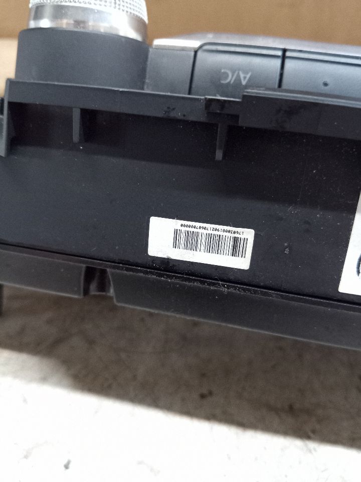 2019 MAZDA 3 2.5L 4cyl Gasoline TEMP CONTROL - 186844 — photo 6