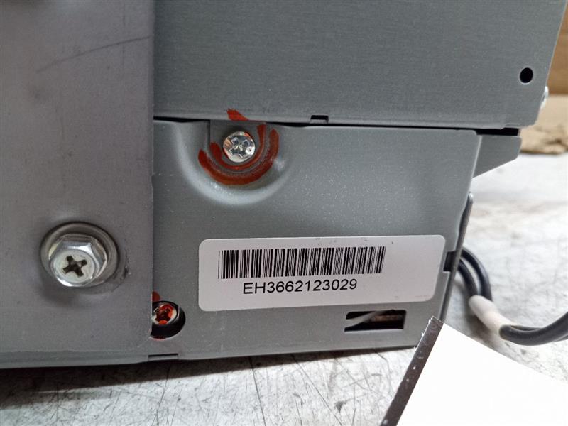 2008 ACURA TL 3.2L 6cyl Gasoline VVT Radio Audio - 186970 — photo 2