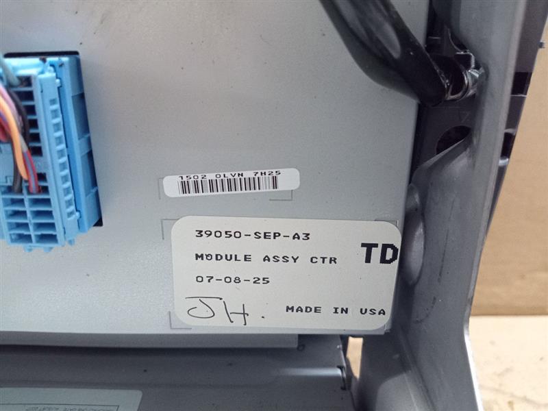 2008 ACURA TL 3.2L 6cyl Gasoline VVT Radio Audio - 186970 — photo 5