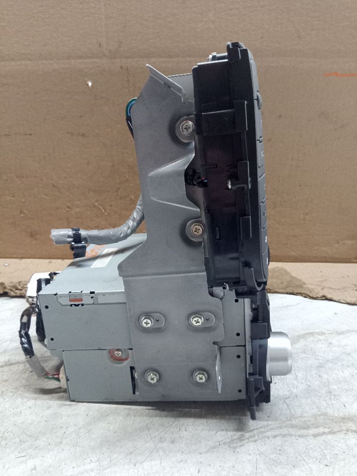 2008 ACURA TL 3.2L 6cyl Gasoline VVT Radio Audio - 186970 — photo 6