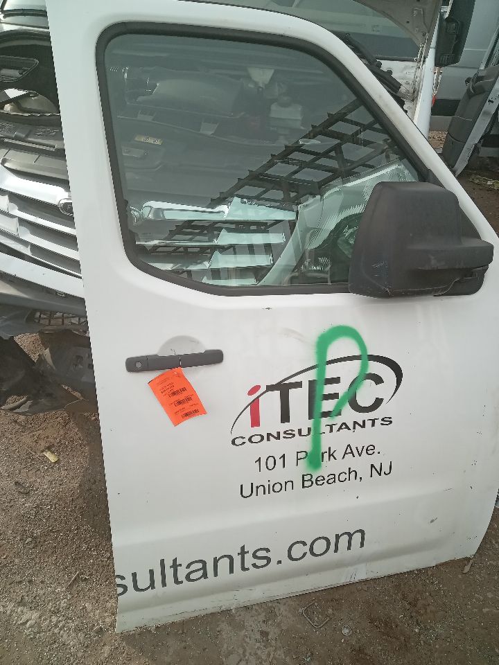 2015 NISSAN NV 1500 6cyl Gasoline 4.0 Right DOOR ASSEMBLY, FR - 187098