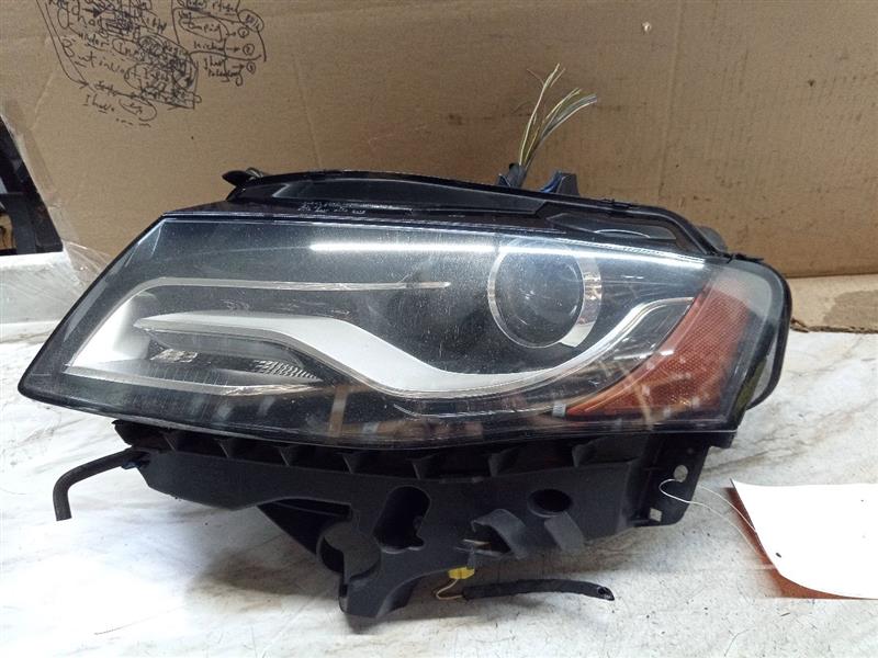 2010 AUDI A4 4cyl Gasoline Turbo 2.0 Left HEADLAMP ASSEMBLY - 187315