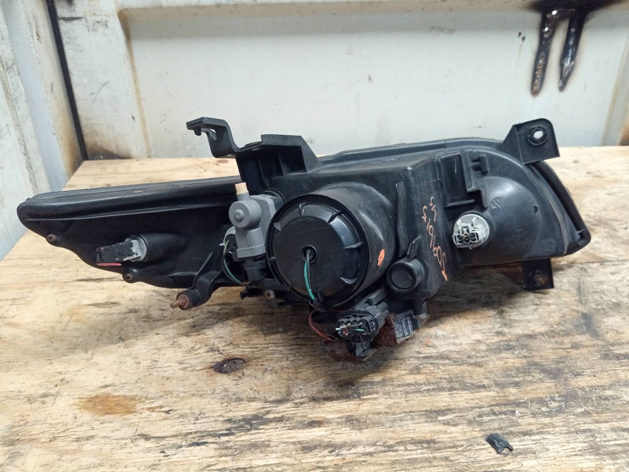 2008 INFINITI FX SERIES 6cyl Gasoline 3.5 Left HEADLAMP ASSEMBLY - 188127 — photo 2