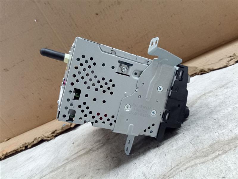 2015 HYUNDAI AZERA 6cyl Gasoline 3.3 Radio Audio - 188385 — photo 8
