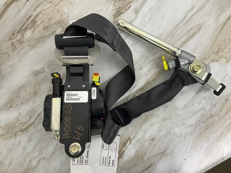 2020 SUBARU LEGACY Seat Belt, Front - 1884 — photo 2