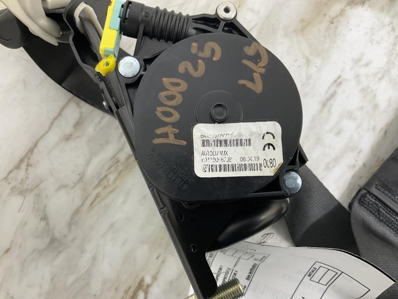 2020 SUBARU LEGACY Seat Belt, Front - 1884 — photo 4