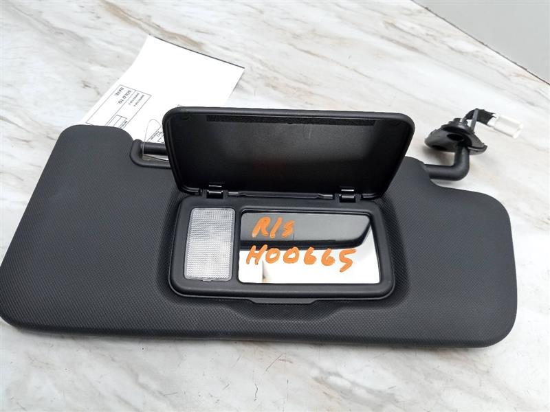2022 SUBARU WRX Right Sun Visor - 1891 — photo 2