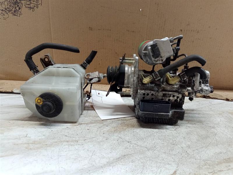 2014 TOYOTA PRIUS BRAKE MASTER CYL - 190029