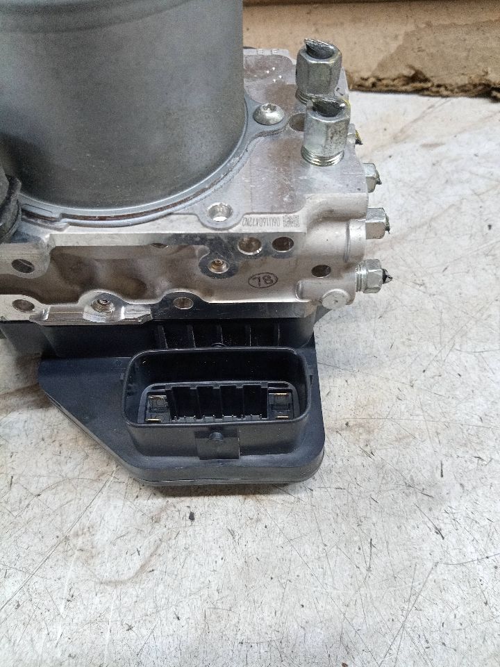 2018 INFINITI Q60 3.0L 6cyl Turbo Gasoline Anti-lock Brake Pts - 190204 — photo 2