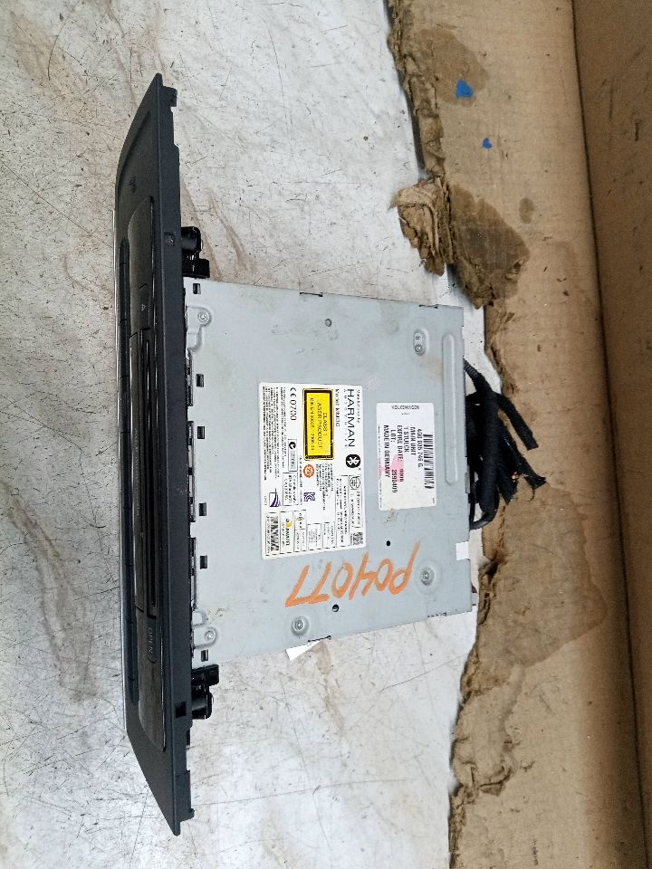 2015 AUDI A6 4cyl Gasoline Turbo 2.0 Radio Audio - 190635 — photo 2