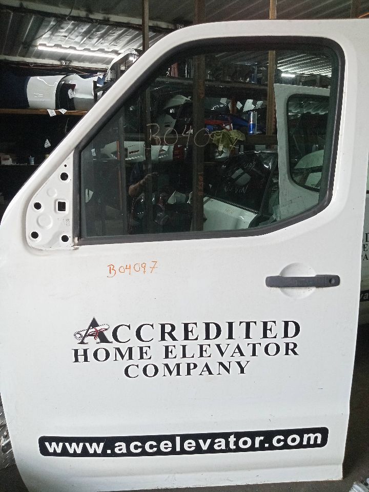 2014 NISSAN NV 2500 8cyl Gasoline 5.6 Left DOOR ASSEMBLY, FR - 19136