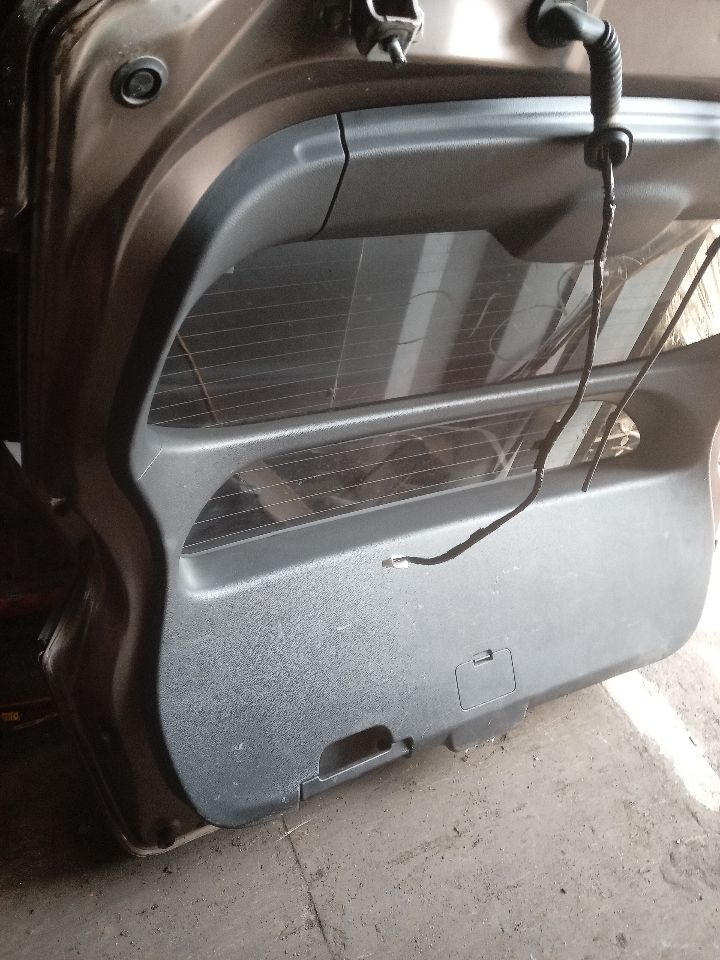 2019 MITSUBISHI ECLIPSE CROSS 1.5L 4cyl Turbo Gasoline Decklid  Tailgate - 191728 — photo 2
