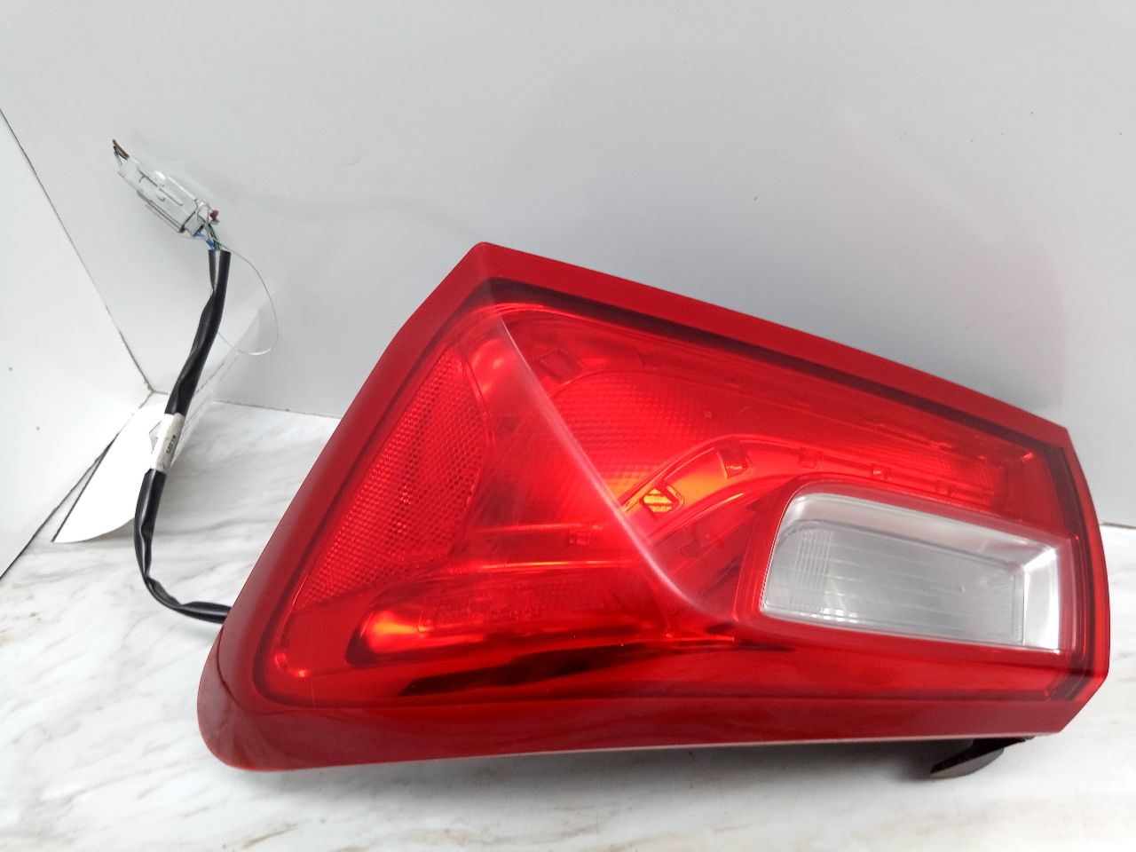 2021 CHEVROLET MALIBU 1.5L 4cyl Turbo Gasoline Right TAIL LAMP - 19276 — photo 2