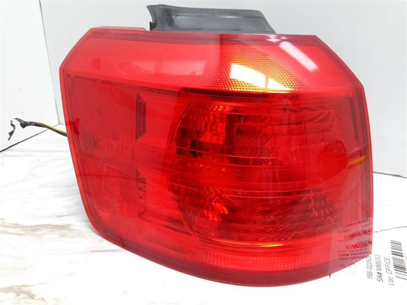 2015 GMC TERRAIN 4cyl Gasoline 2.4 Left TAIL LAMP - 19352 — photo 1