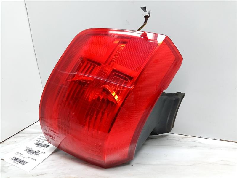 2015 GMC TERRAIN 4cyl Gasoline 2.4 Left TAIL LAMP - 19352 — photo 2