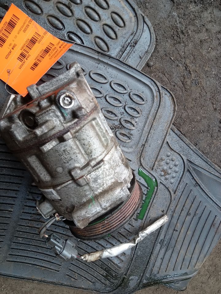 2009 JAGUAR XF 8cyl Gasoline 4.2 AC COMPRESSOR - 193564 — photo 2