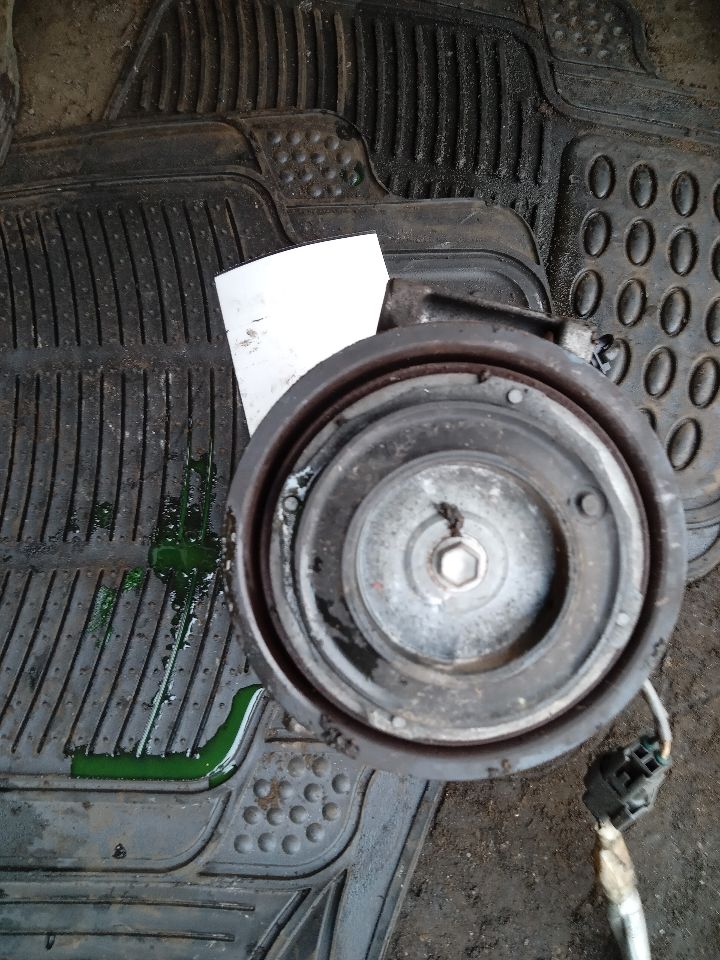 2009 JAGUAR XF 8cyl Gasoline 4.2 AC COMPRESSOR - 193564 — photo 4