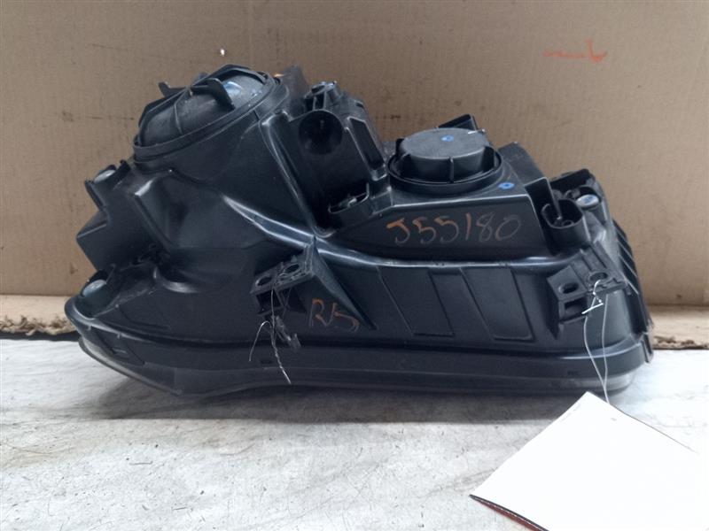 2012 CHRYSLER 300 Right HEADLAMP ASSEMBLY - 193596 — photo 2