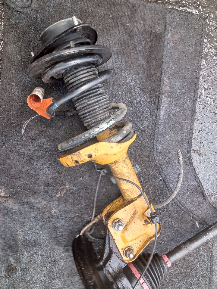 2018 SUBARU WRX Right STRUT - 196173 — photo 2