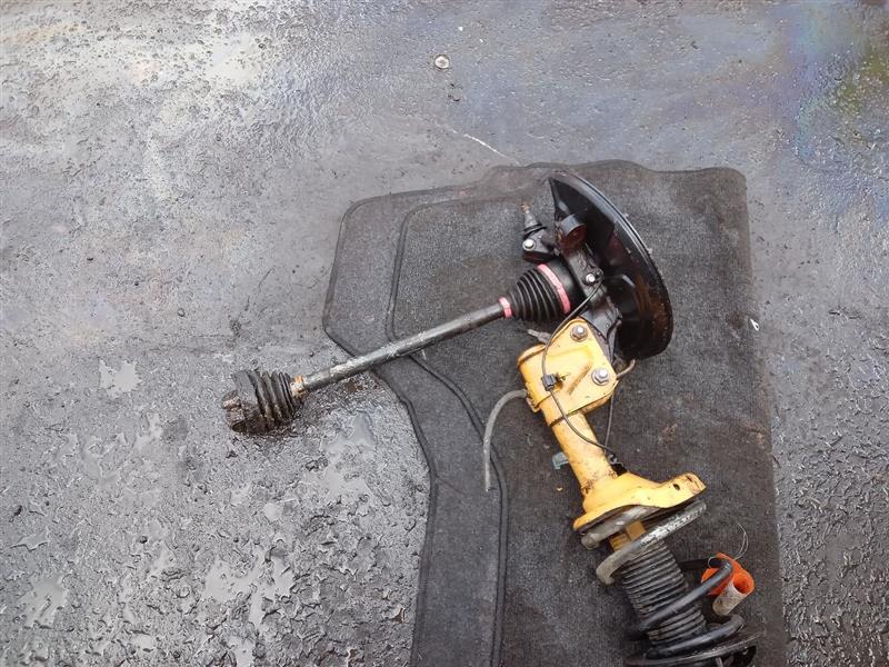 2018 SUBARU WRX Right STRUT - 196173 — photo 5