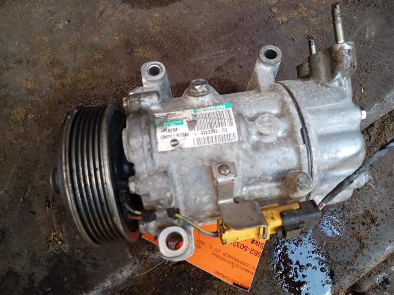 2013 MINI COOPER COOPER 4cyl Gasoline 1.6 DOHC AC COMPRESSOR - 197614 — photo 2