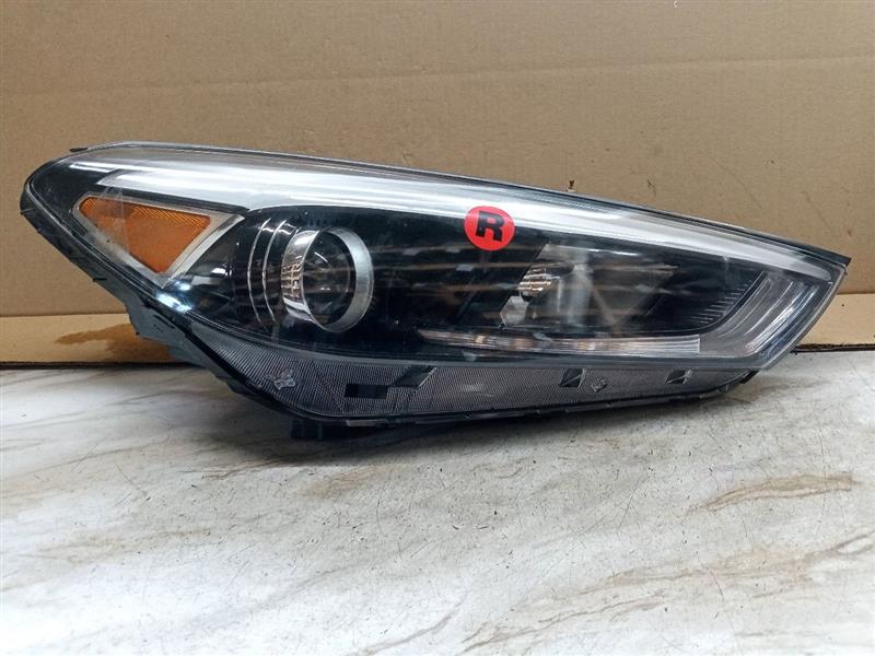 2018 HYUNDAI TUCSON 2.0L 4cyl Gasoline VVT Right HEADLAMP ASSEMBLY - 198545