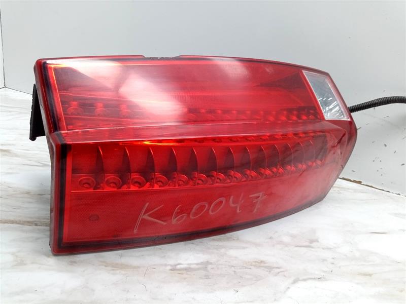 2008 CADILLAC ESCALADE 8cyl 6.2 liter gasoline Left TAIL LAMP - 19957 — photo 1