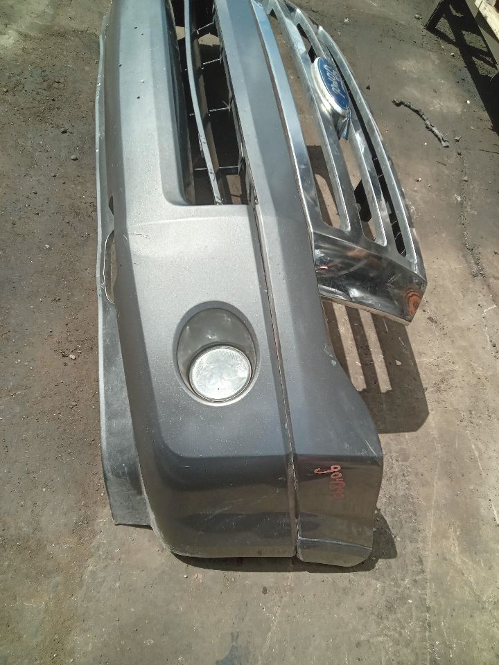 2011 FORD EXPEDITION 8cyl gas 5.4 liter flex BUMPER ASSY, FRONT - 200568