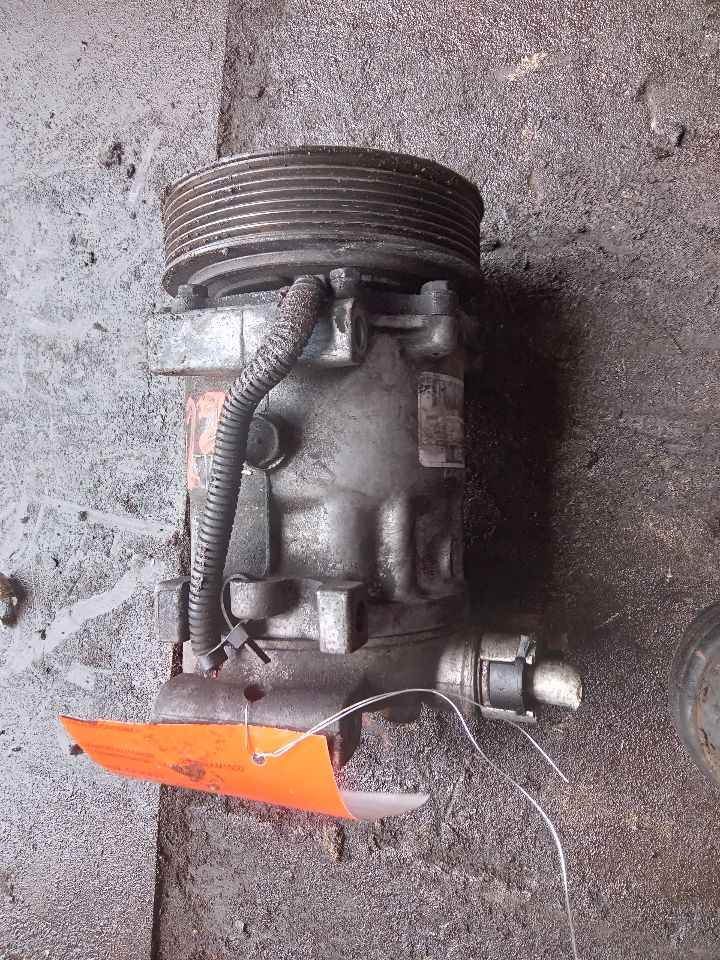 2002 DODGE 1500 PICKUP 8cyl Gasoline 5.9 AC COMPRESSOR - 202317 — photo 1