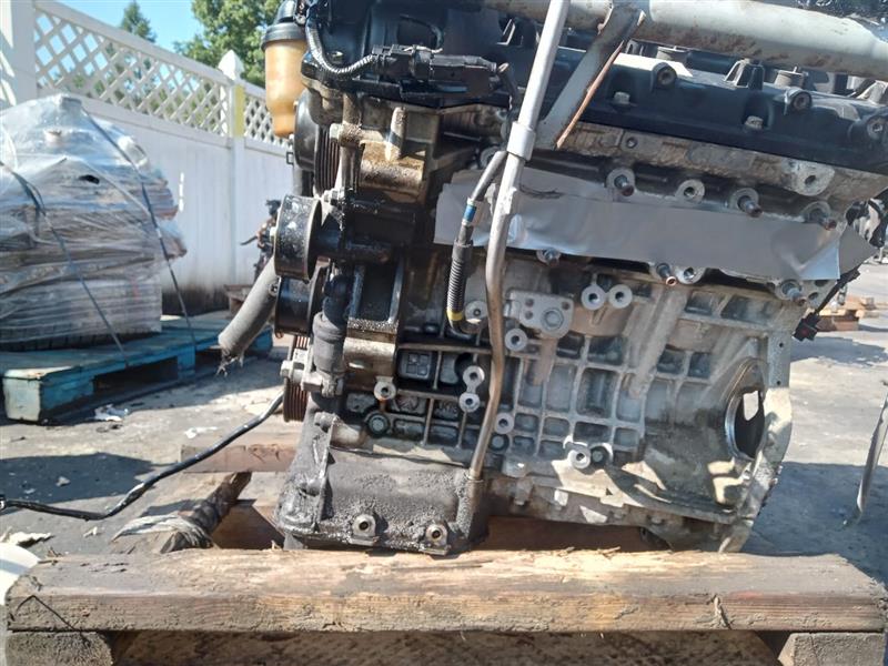 2010 HYUNDAI GENESIS 6cyl Gasoline 3.8 ENGINE ASSEMBLY - 202366 — photo 2