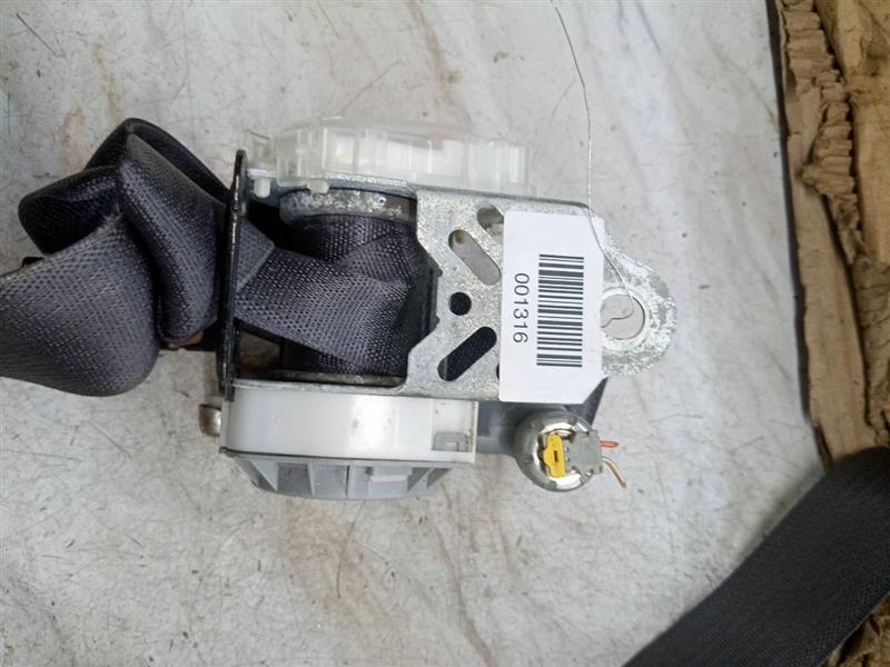 2008 GMC ACADIA Seat Belt, Front - 202719 — photo 4