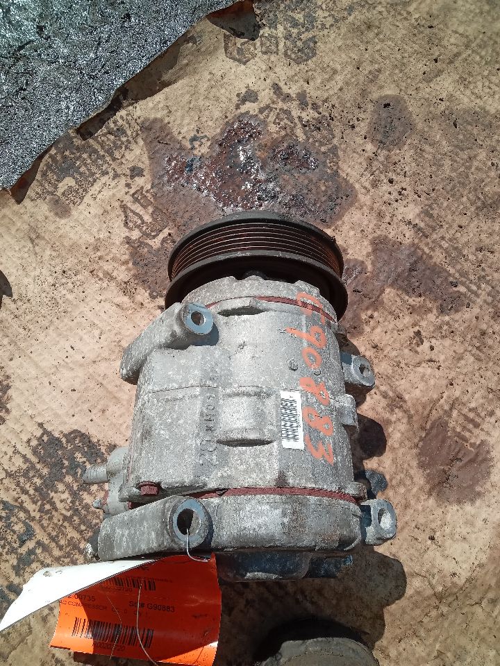 2015 DODGE CARAVAN 6cyl Gasoline 3.6 AC COMPRESSOR - 202720 — photo 1