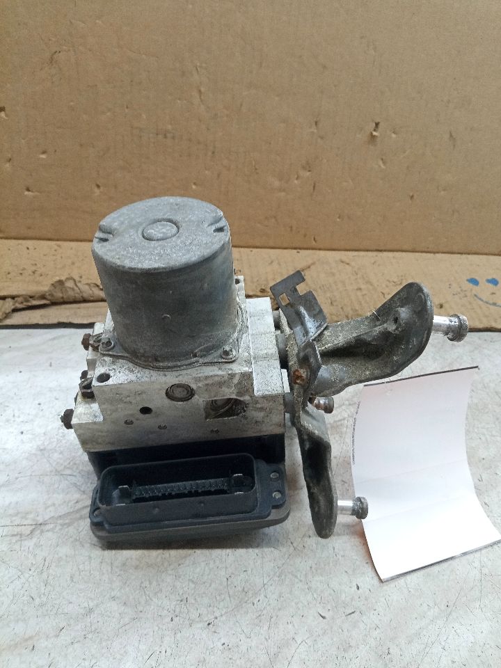 2009 MERCEDES-BENZ CLS-CLASS Anti-lock Brake Pts - 202724 — photo 2