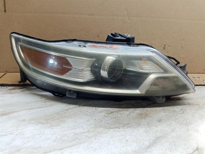 2010 FORD TAURUS 6cyl Gasoline 3.5 Right HEADLAMP ASSEMBLY - 202785