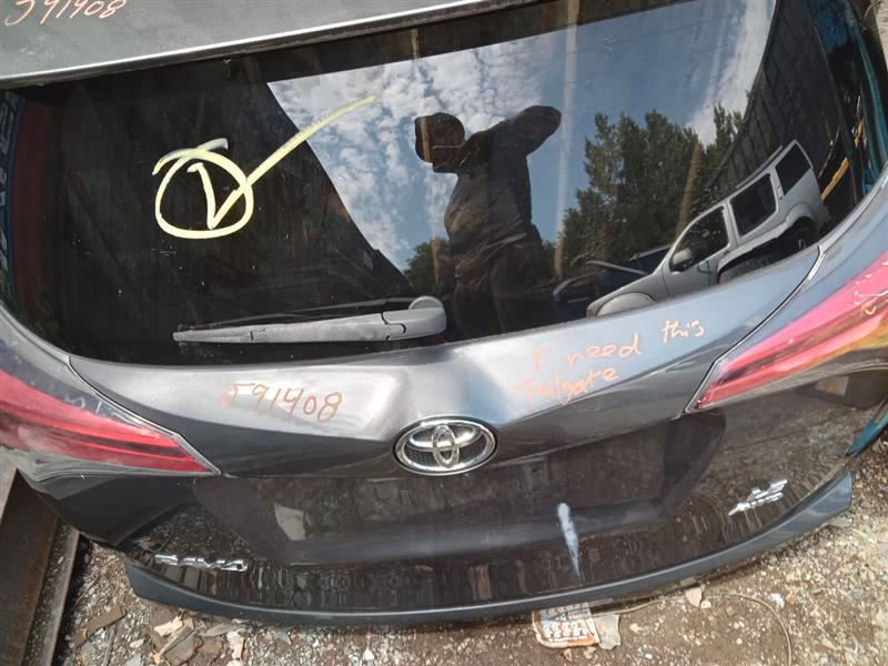 2016 TOYOTA RAV4 4cyl Gasoline 2.5 DOHC Decklid  Tailgate - 202819 — photo 4