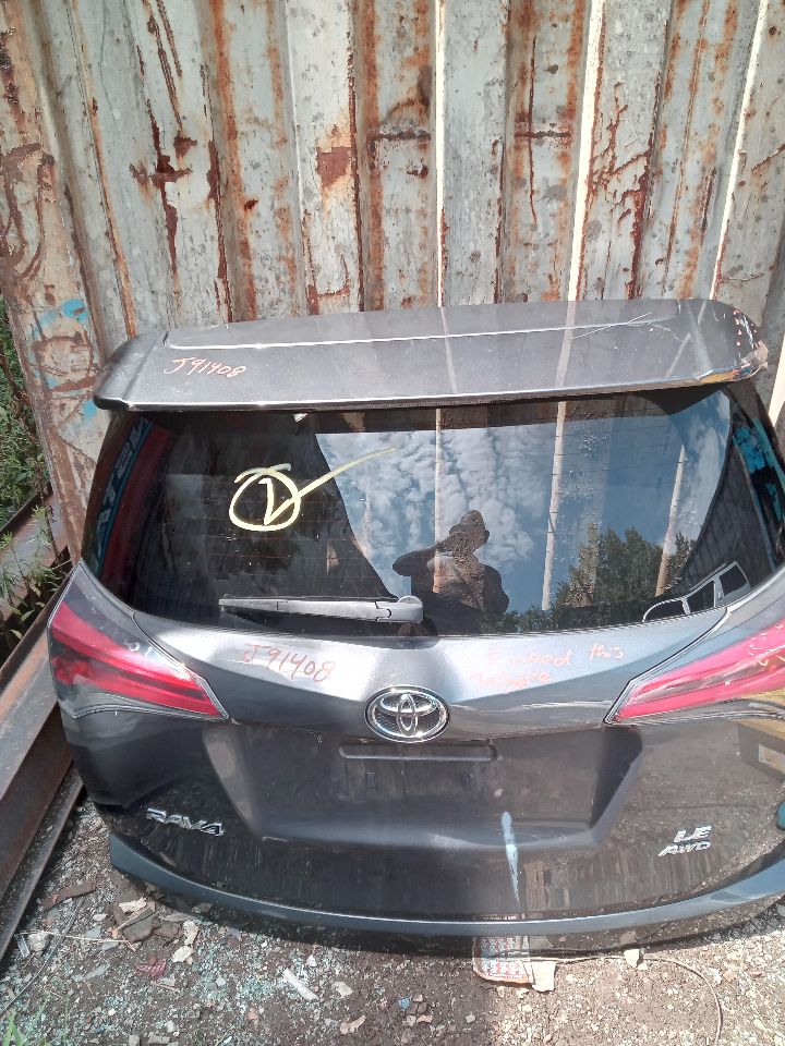 2016 TOYOTA RAV4 4cyl Gasoline 2.5 DOHC Decklid  Tailgate - 202819 — photo 6